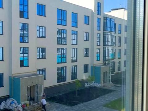 квартира по адресу Защитников ул., 11