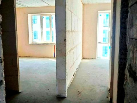 квартира по адресу Защитников ул., 11