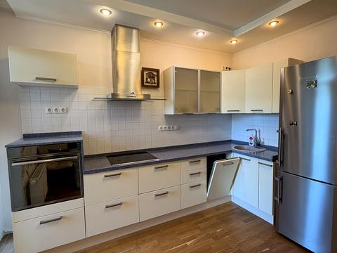 квартира за адресою Регенераторна вул., 4к2