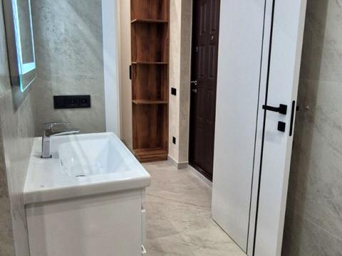 квартира за адресою Краснова вул., 1-В