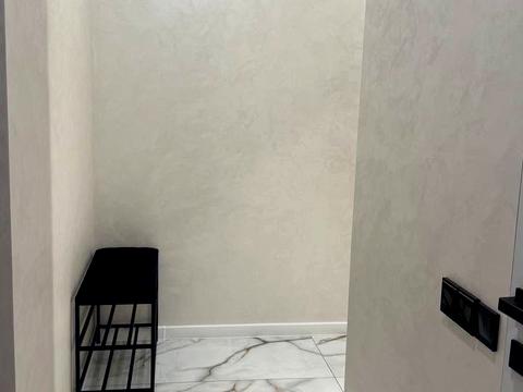 квартира за адресою Космічна вул., 5