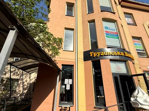 комерційна за адресою Винниченка вул., 26а