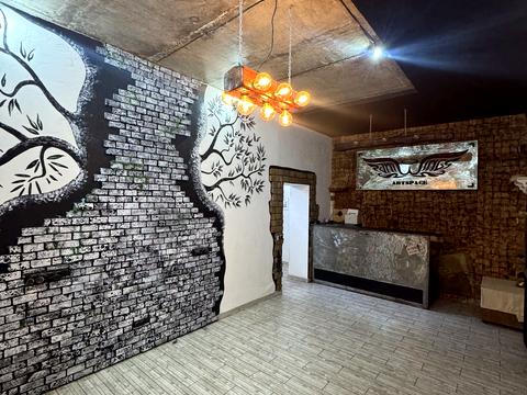 комерційна за адресою Сагайдачного вул., 15