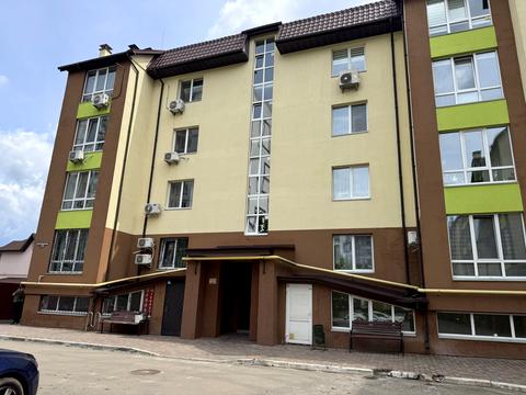 комерційна за адресою Сагайдачного вул., 15