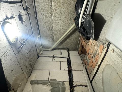 комерційна за адресою Сагайдачного вул., 15