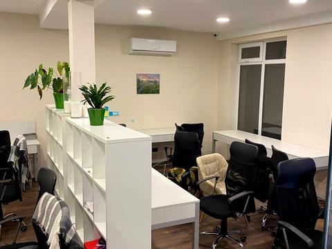 комерційна за адресою Ланжеронівська вул., 1