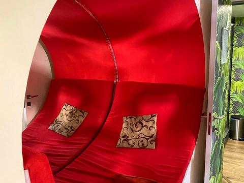комерційна за адресою Ланжеронівська вул., 1