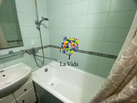 квартира за адресою Почайнинська вул., 64