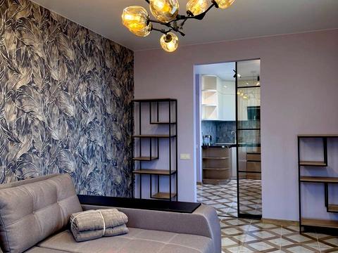 квартира за адресою Космічна вул., 5