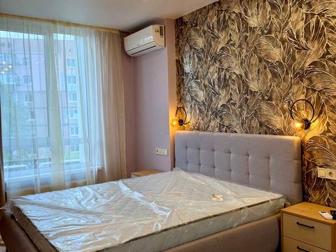 квартира за адресою Космічна вул., 5
