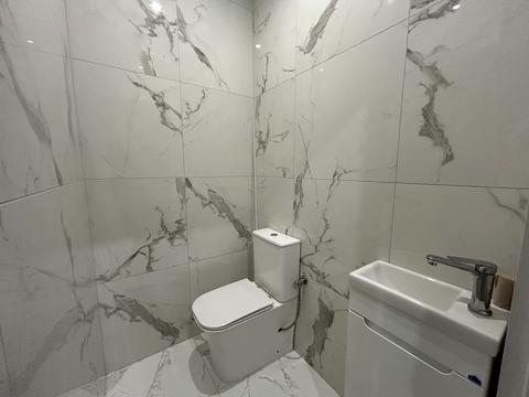 квартира за адресою Шептицького, 4