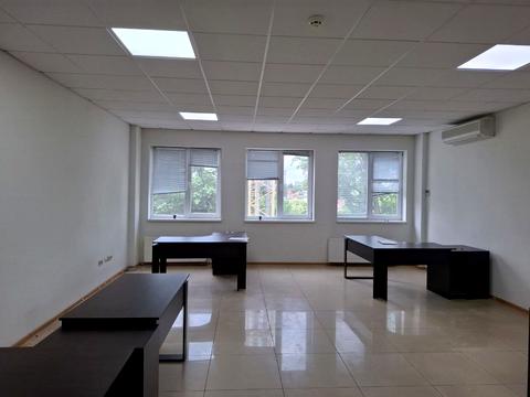 комерційна за адресою Авіаконструктора Ігоря Сікорського вул. (Танкова), 2