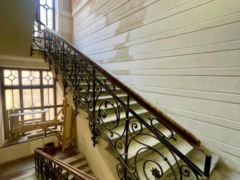 комерційна за адресою Грецька пл., 25