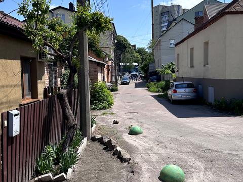 комерційна за адресою Басейна вул., 4