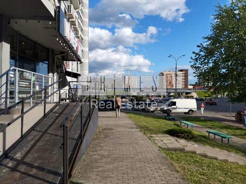 комерційна за адресою Митрополита Андрея Шептицького вул. (Анатолія Луначарського), 10