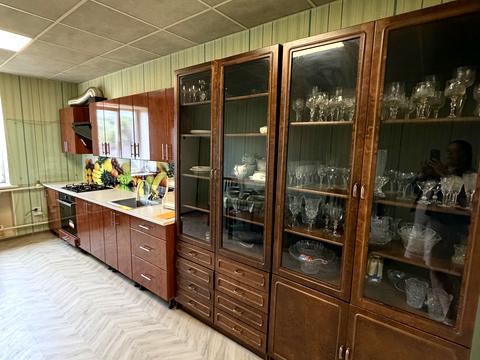 будинок за адресою Петра Івахненка вул. (Спорітінська вулиця, Бадаєва), 6
