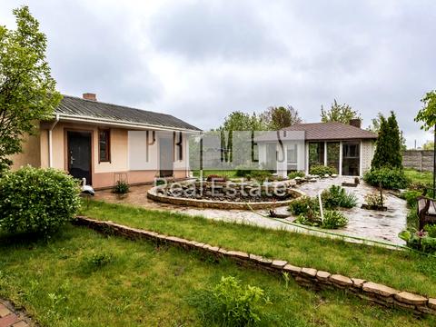 будинок за адресою с. Старі Петрівці, виноградний провулок