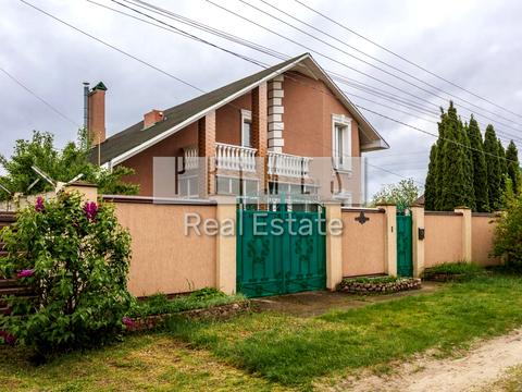 будинок за адресою с. Старі Петрівці, виноградний провулок