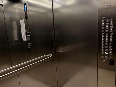квартира за адресою Зарічна вул., 4к1