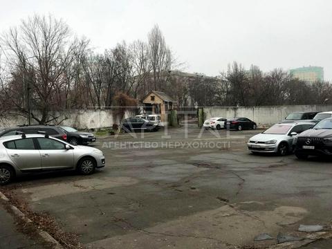 комерційна за адресою Западинська вул., 13