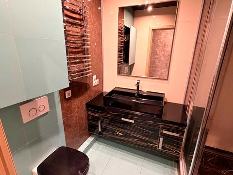 квартира за адресою Регенераторна вул., 4 к4