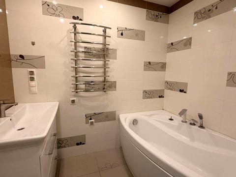 квартира за адресою Регенераторна вул., 4 к4