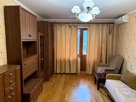 квартира за адресою Тростянецька вул., 8