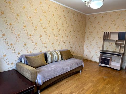 квартира за адресою Тростянецька вул., 8