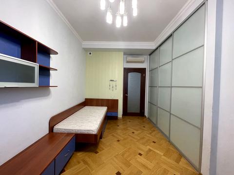 квартира за адресою Левка Лук'яненка вул. (Василя Жуковського), 21-А