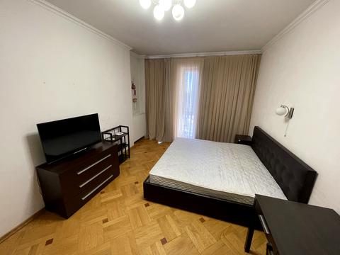квартира за адресою Левка Лук'яненка вул. (Василя Жуковського), 21-А