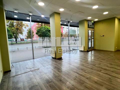 комерційна за адресою Київ, Берестейський просп. (Перемоги), 3
