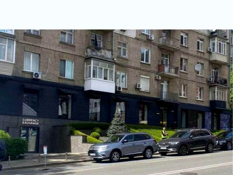 комерційна за адресою Кловський узвіз, 6