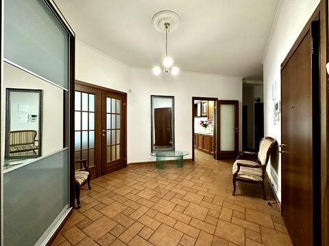квартира за адресою Старонаводницька вул., 13