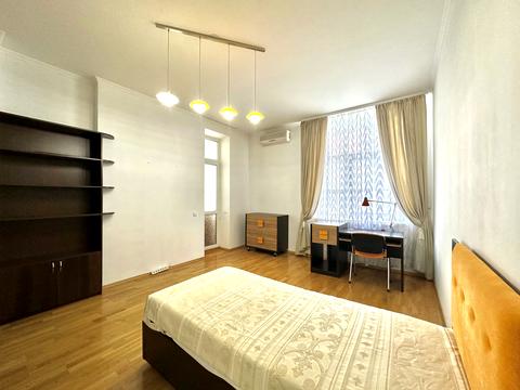 квартира за адресою Старонаводницька вул., 13