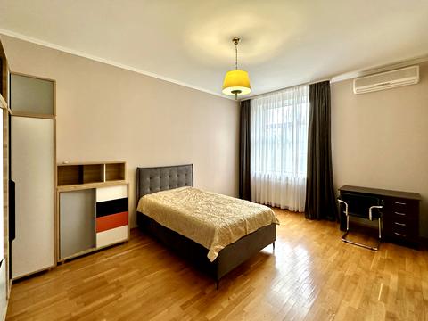 квартира за адресою Старонаводницька вул., 13