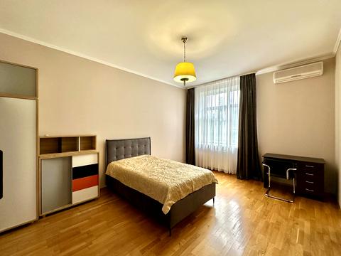 квартира за адресою Старонаводницька вул., 13