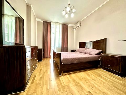 квартира за адресою Старонаводницька вул., 13