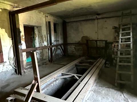 комерційна за адресою Отамана Чепіги вул., 21