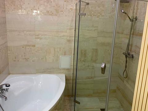 квартира за адресою Степана Бандери вул., (Будинок)