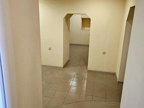 комерційна за адресою Новосельського вул., 48