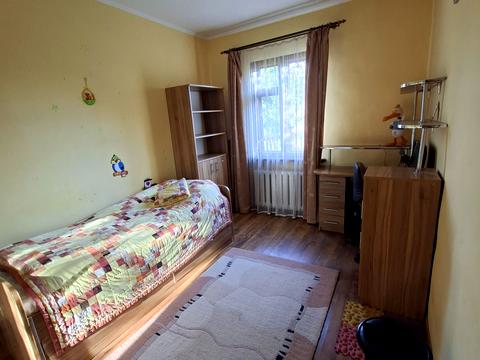 будинок за адресою смт. Брюховичі, Над ставом