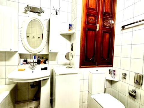 квартира за адресою Лазарєва вул., 4