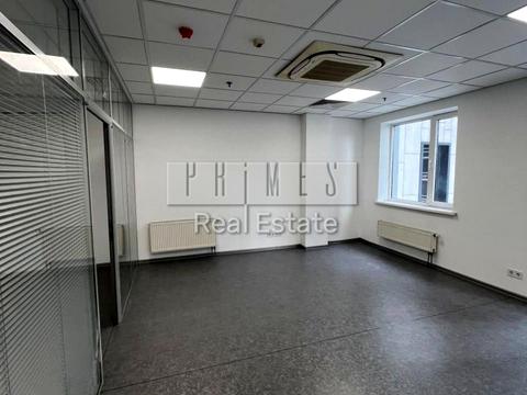 комерційна за адресою Фізкультурна пл., 28