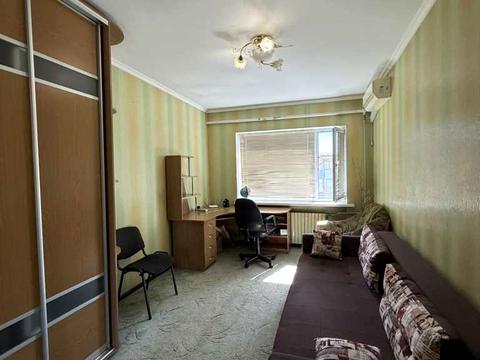 квартира за адресою Уласа Самчука вул., 5