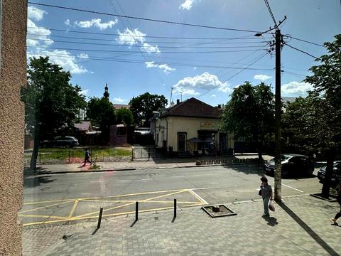 коммерческая по адресу Ивано-Франковск, Кардинала Любомира Гузара ул., 27