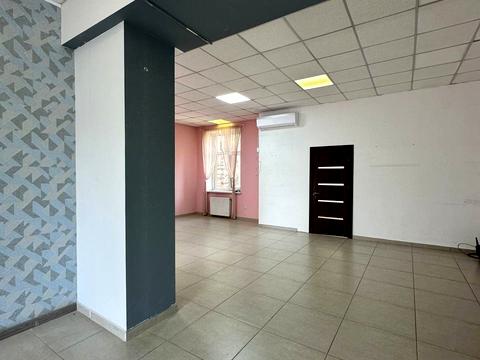 коммерческая по адресу Кардинала Любомира Гузара ул., 27
