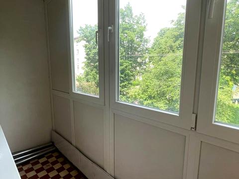 квартира за адресою Космонавтів просп., 52