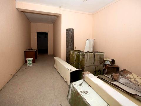 комерційна за адресою Лобановського вул., 30