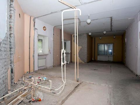 комерційна за адресою Лобановського вул., 30