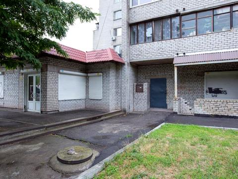комерційна за адресою Лобановського вул., 30